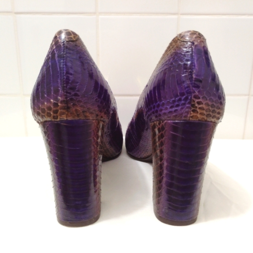 BCBG Calista Snakeskin Leather Heels Purple Gold 3" Block Heel US 7 - Picture 6 of 13